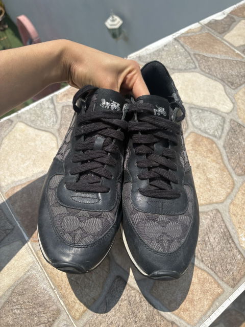 Tenis Coach Talla 5.5 en Buen Estado