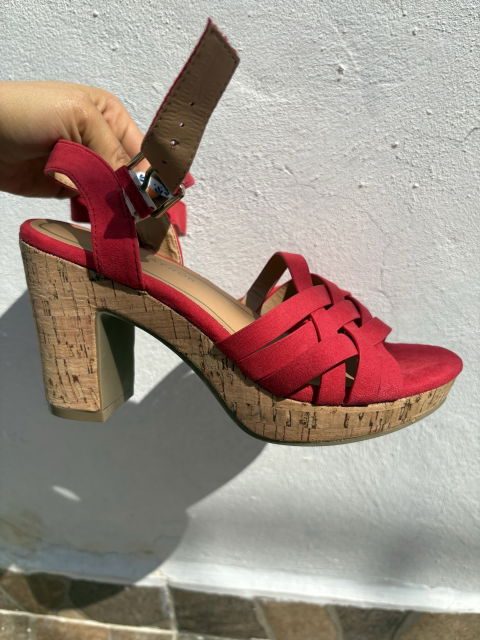 Tacones Nuevos Cuadrados Rojos