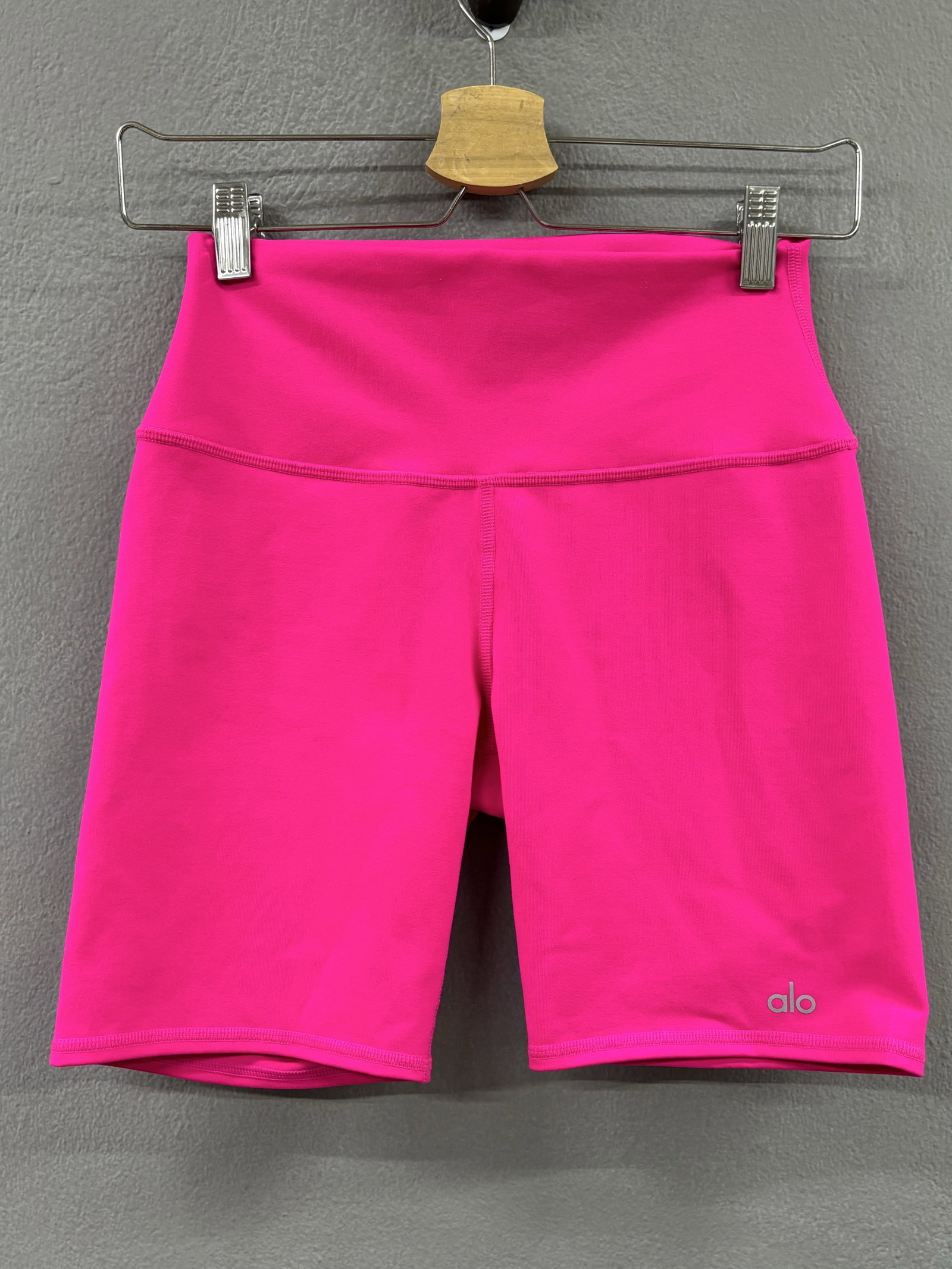 Shorts Alo Yoga Rosa Talla S - Como Nuevos