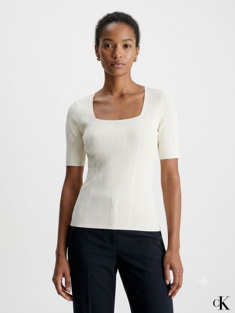 Blusa Calvin Klein Talla M Nueva con Pequeña Mancha