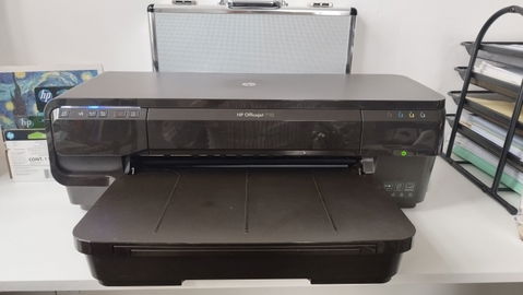 Impresora HP OfficeJet 7110 con 3 cartuchos originales