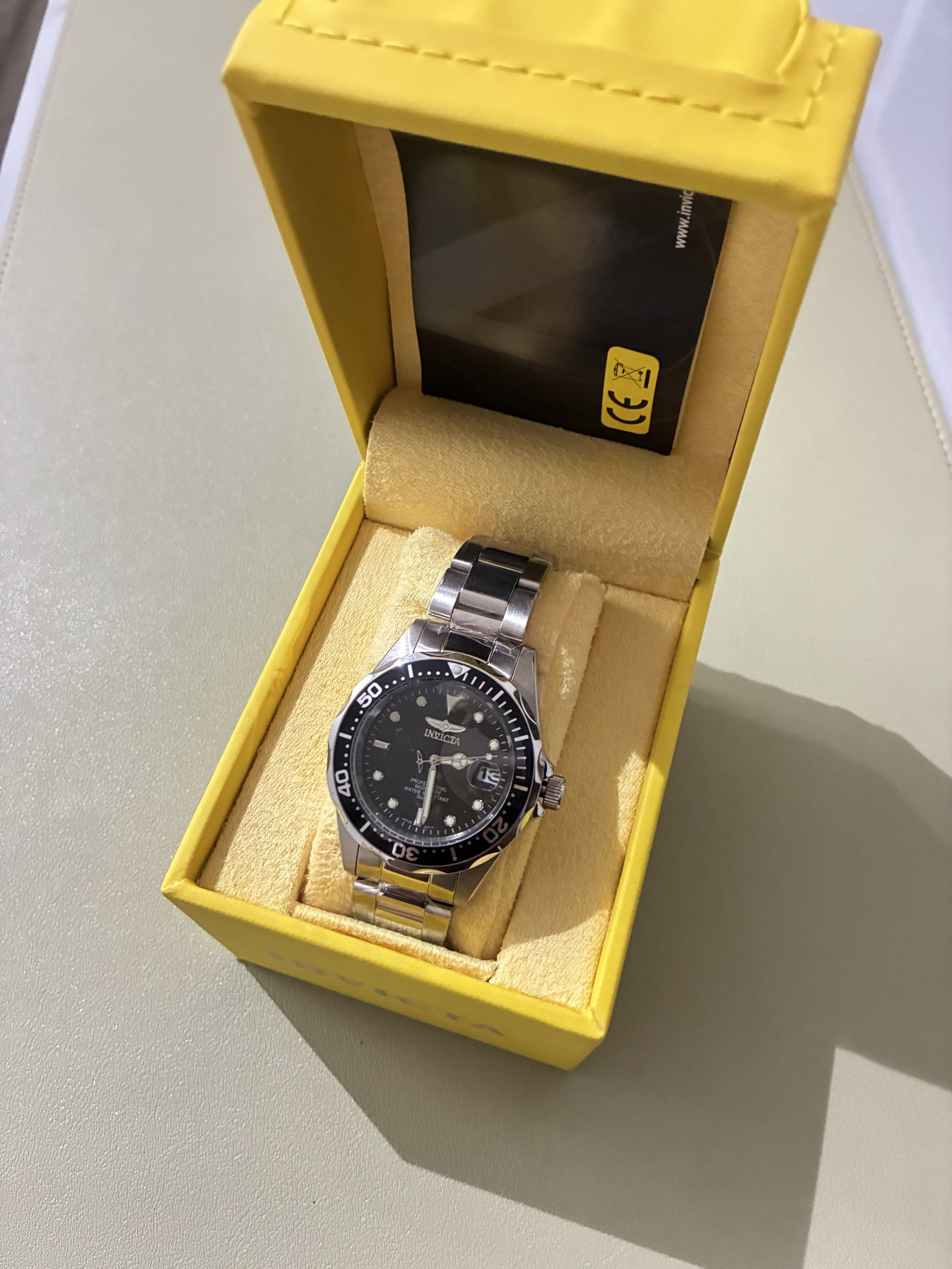Reloj Invicta Nuevo con Caja Original