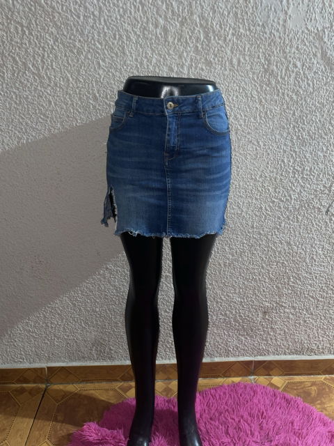 Falda de Mezclilla Ajustada Talla 28