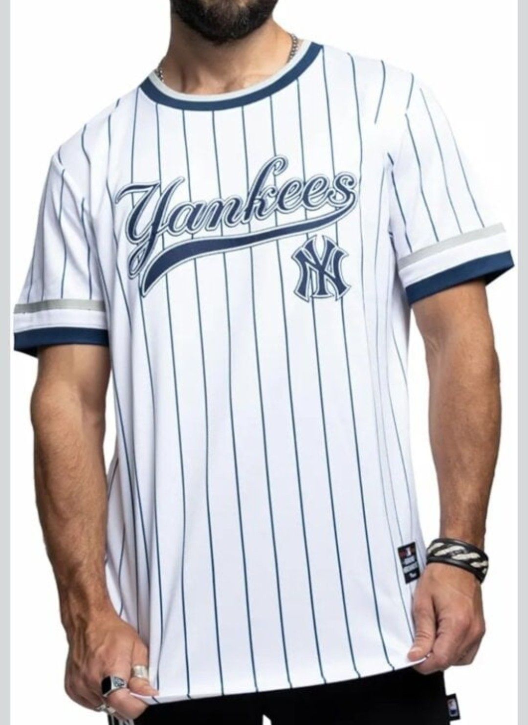 Jersey de los Yankees de Nueva York, blanca y a rayas azules TALLA M
