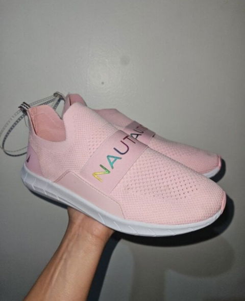 Tenis Nautica color rosa Talla 2 MX
