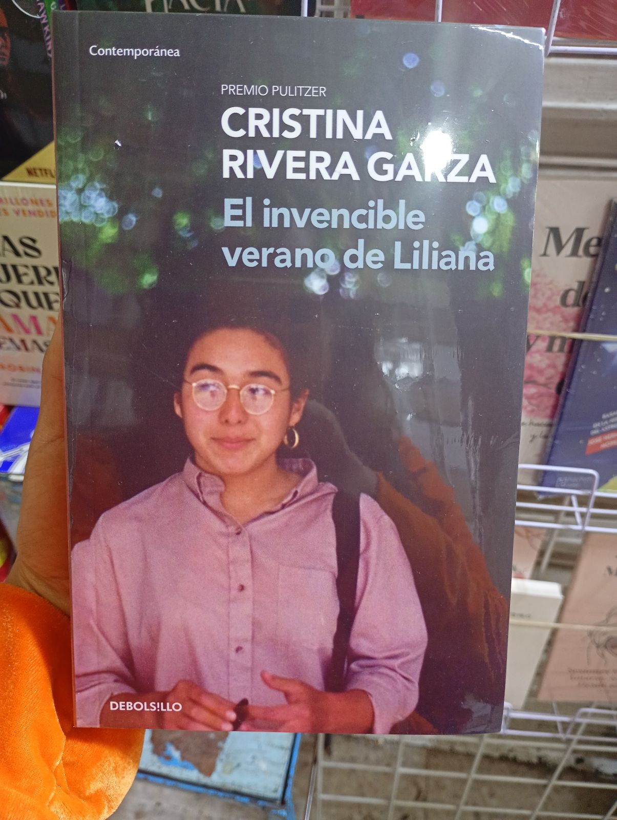 El invencible verano de Liliana - Cristina Rivera Garza