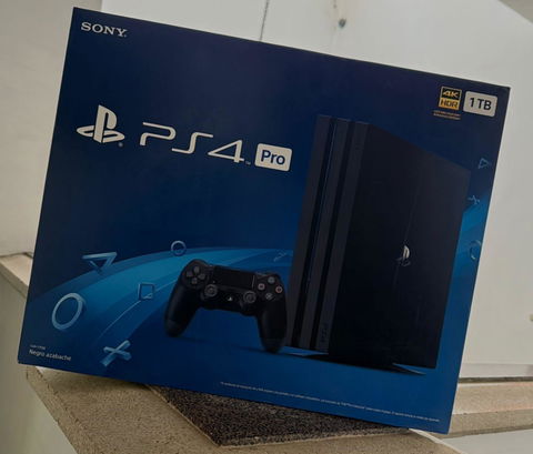 PlayStation 4 PRO