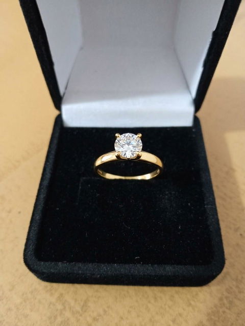 Anillo oro sólido 10k certificado y estuche