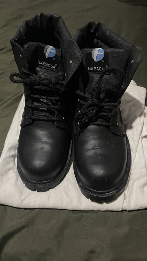 Botas casquillo