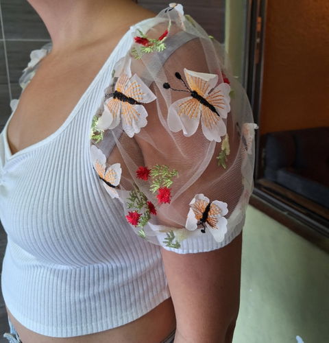 Blusa corta