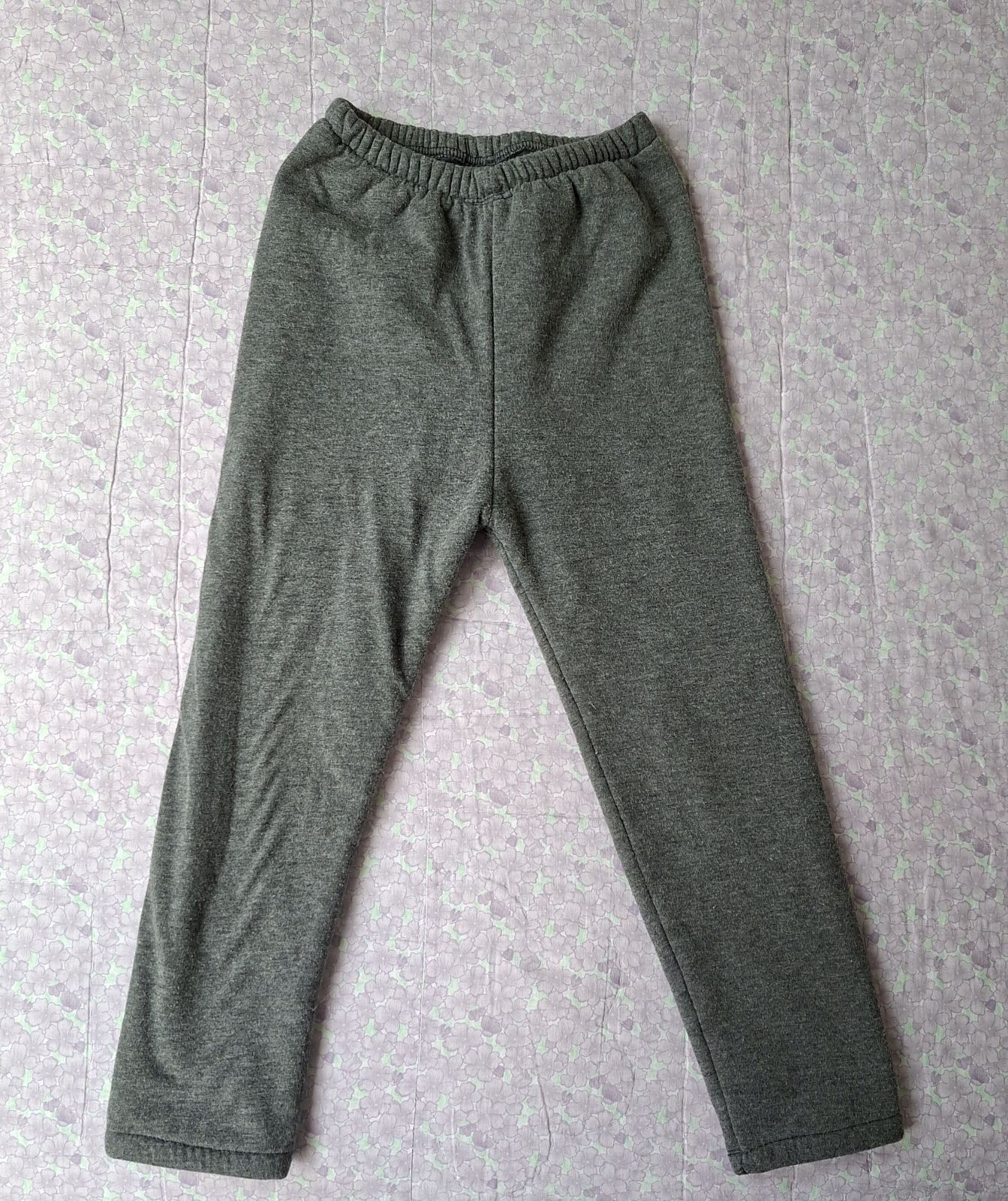 Pantalones cómodos de algodón gris