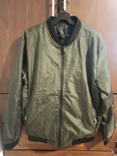 Chamarra Bomber