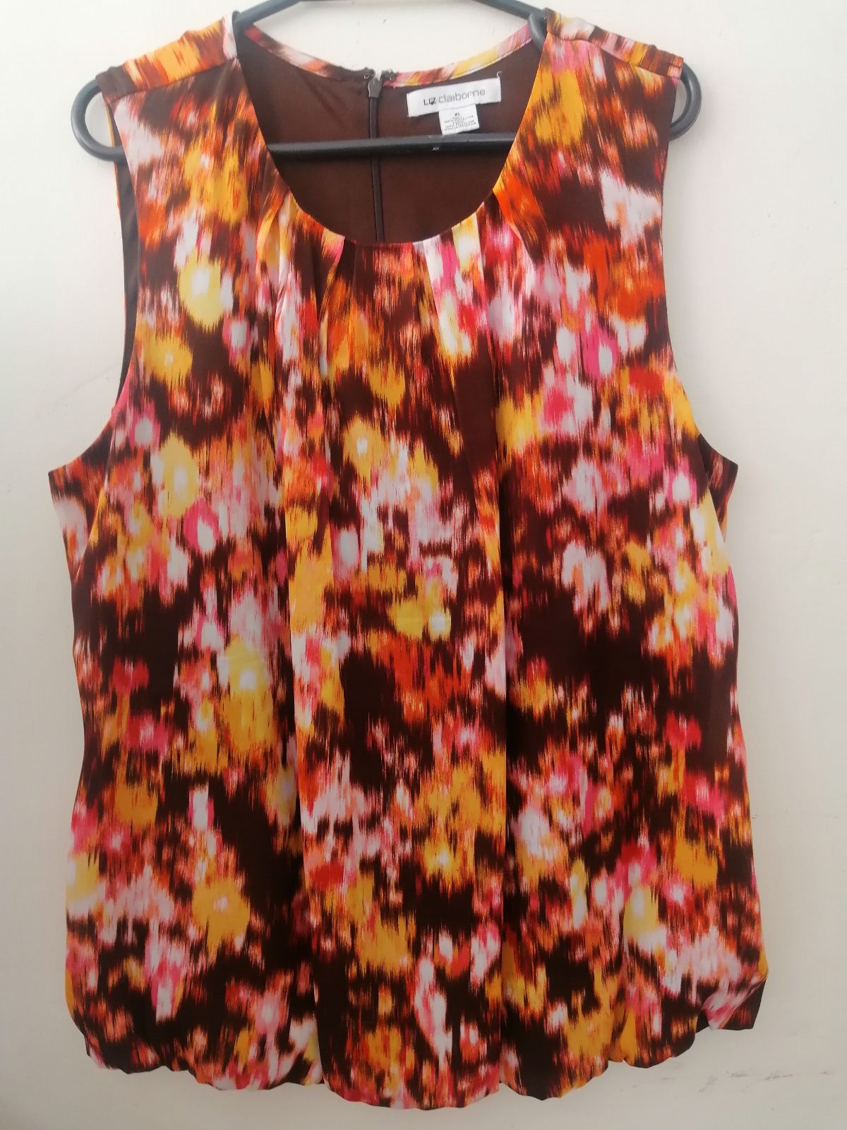 Blusa sin mangas marca  Liz Claiborne, talla XL