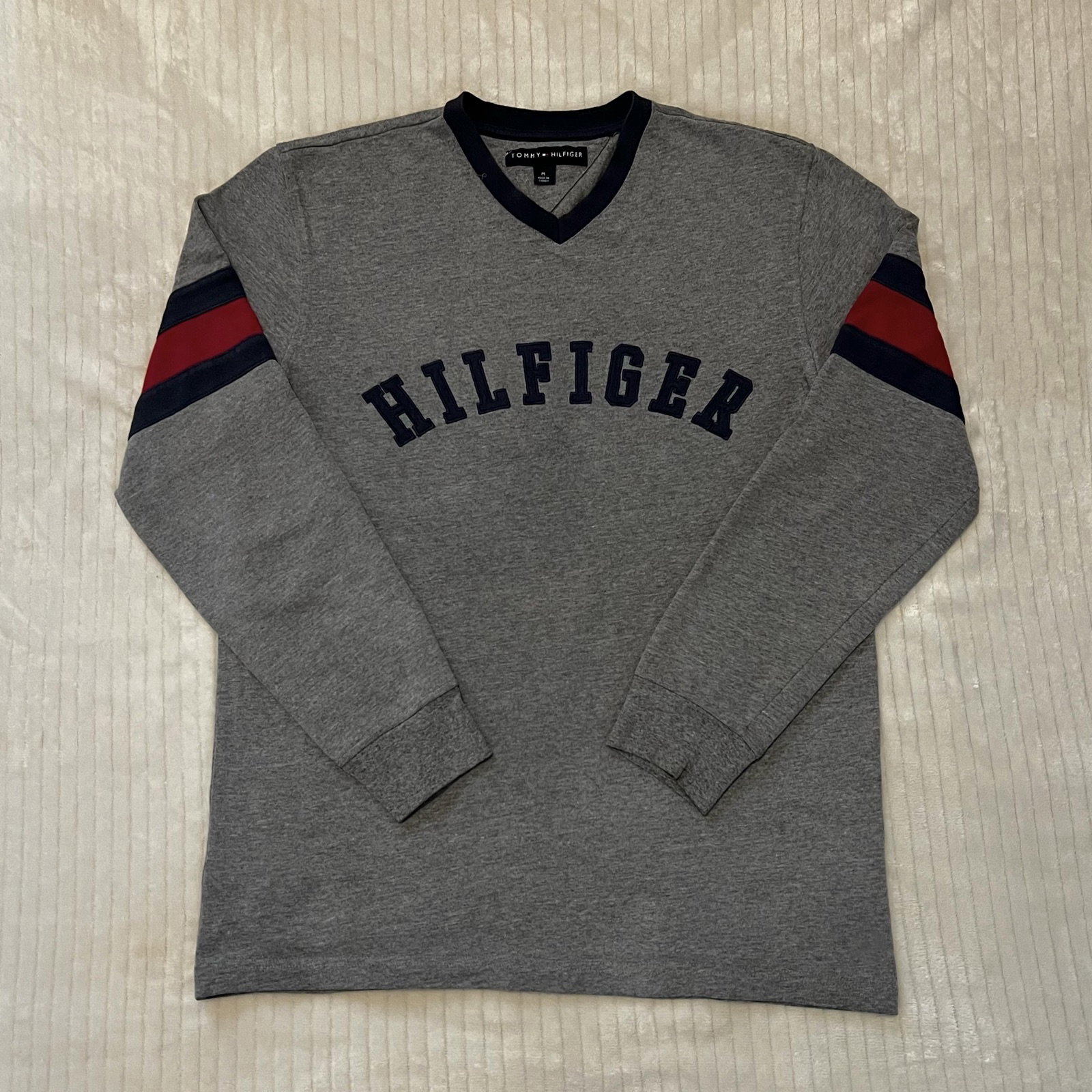 Suéter Tommy Hilfiger Talla M - Nuevo Diseño
