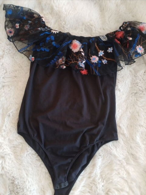 Body con bordados
