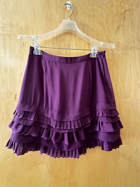 Falda morada con detalles en la parte baja - Love21 - Talla L