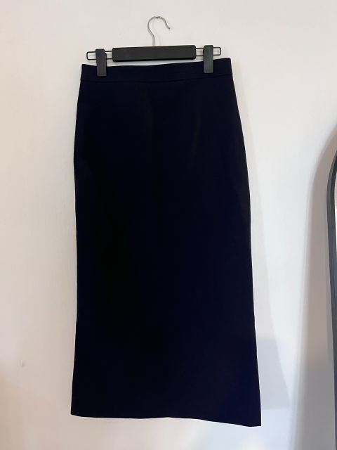 Falda Zara Midi Color Azul Marino en Excelente Estado