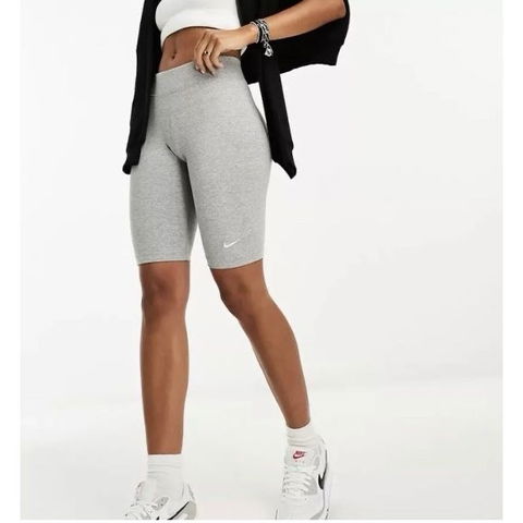 Short Biker Nike Gris Talla M