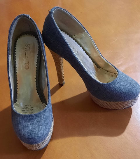 Zapatillas de tacón de mezclilla