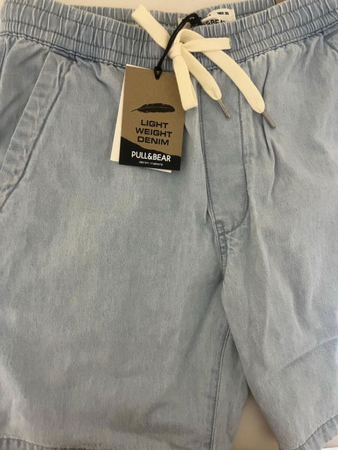Short de Mezclilla Claro Pull&Bear Talla S
