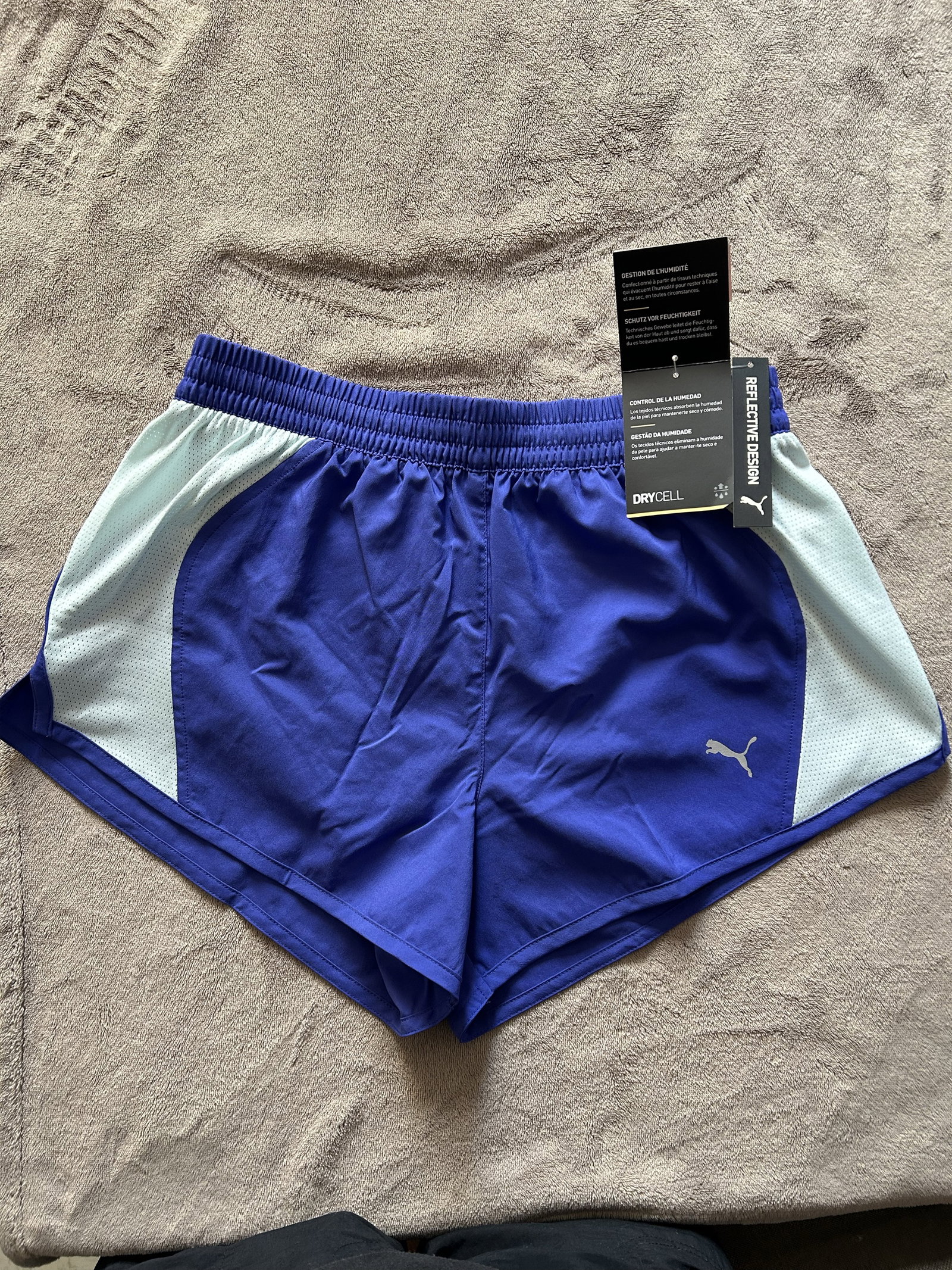 Short para mujer run favorite velocity 3