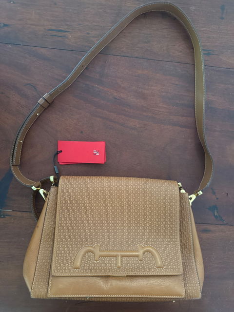 Bolso cruzado CH Carolina Herrera color camel