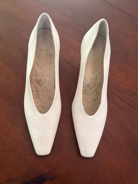 LE SEUL Made in Italy — Ivory Pumps