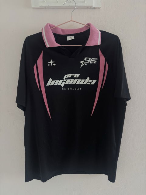 Blusa tipo futbol Bershka