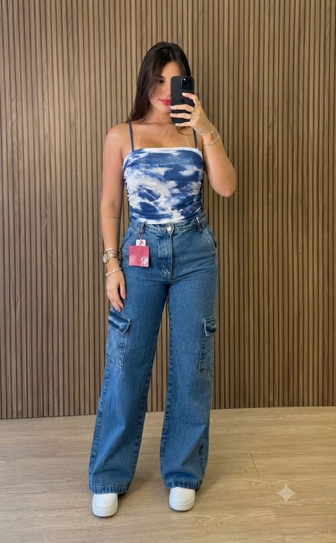 Top Mesh Azul con Diseño Nubes - Como Nuevo