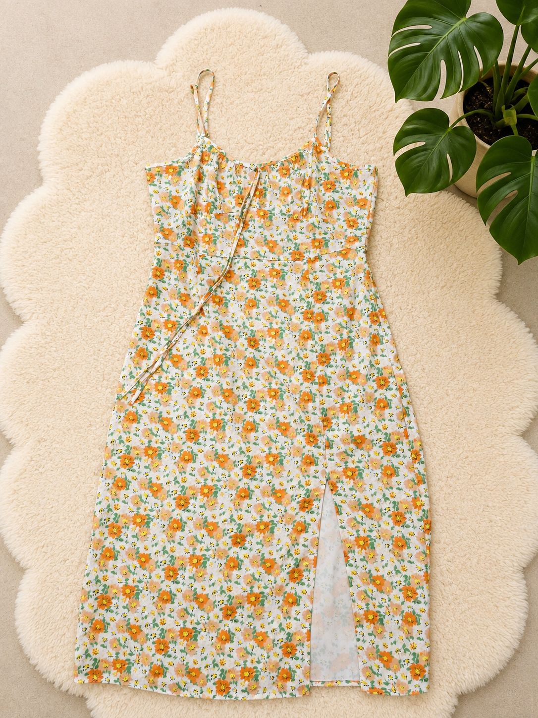 Vestido floral talla M con abertura