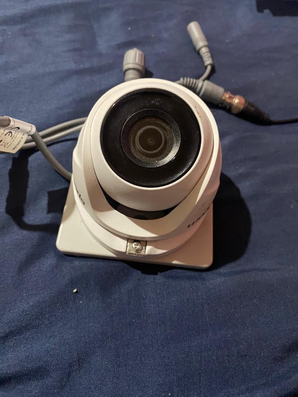 Cámara Epcom Eyeball Turbo HD 1080p Metálica con Angular 103