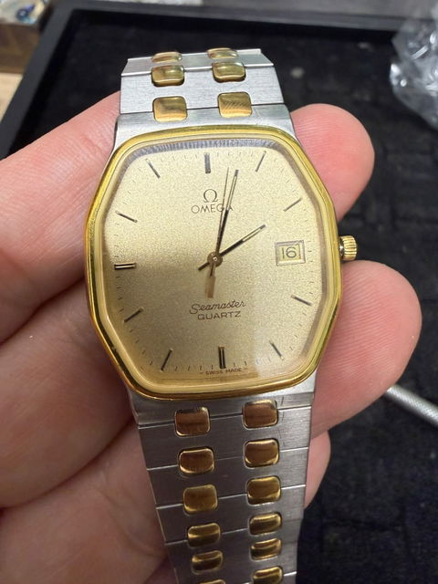 Reloj Omega Seamaster Quartz Vintage en Excelente Estado