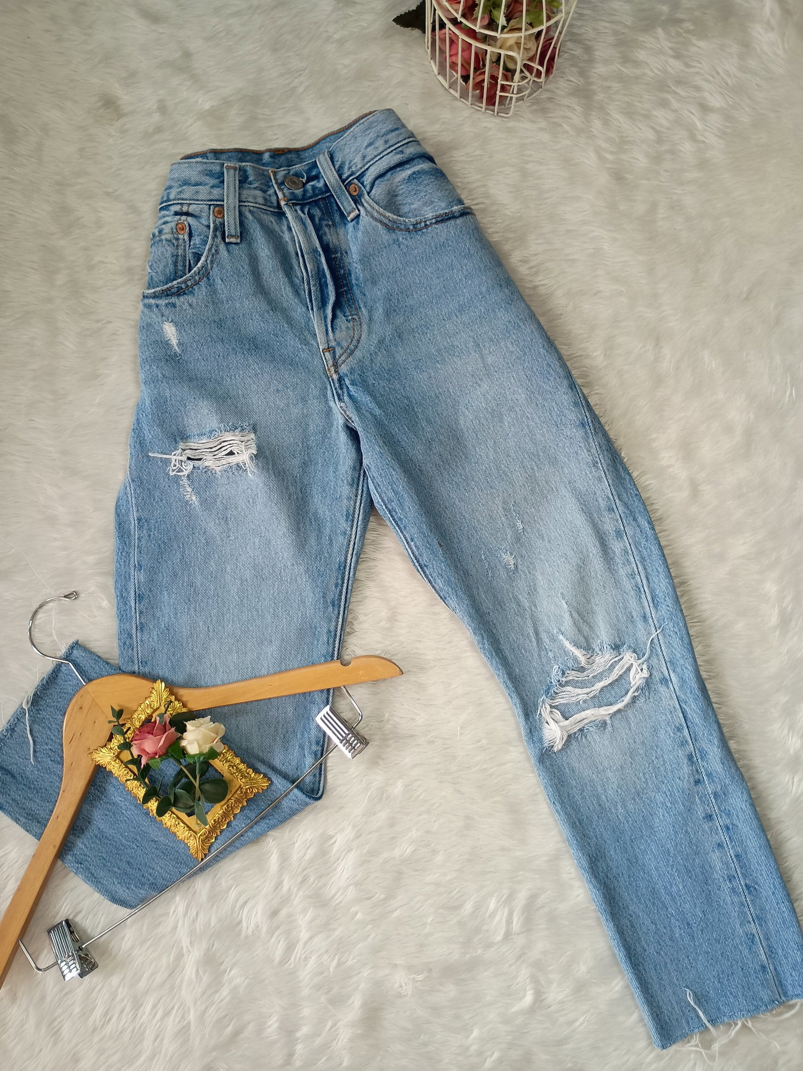 Pantalón Levi's 501 Roto en Excelente Estado
