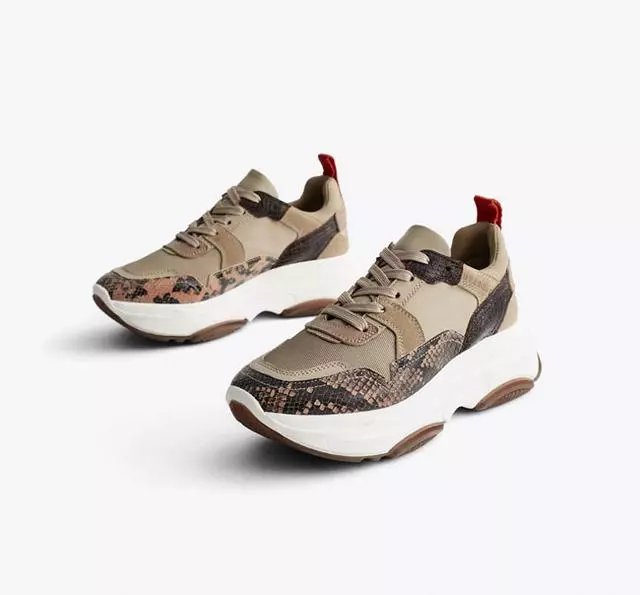 Tenis Uterqüe en Buen Estado - Diseño Único