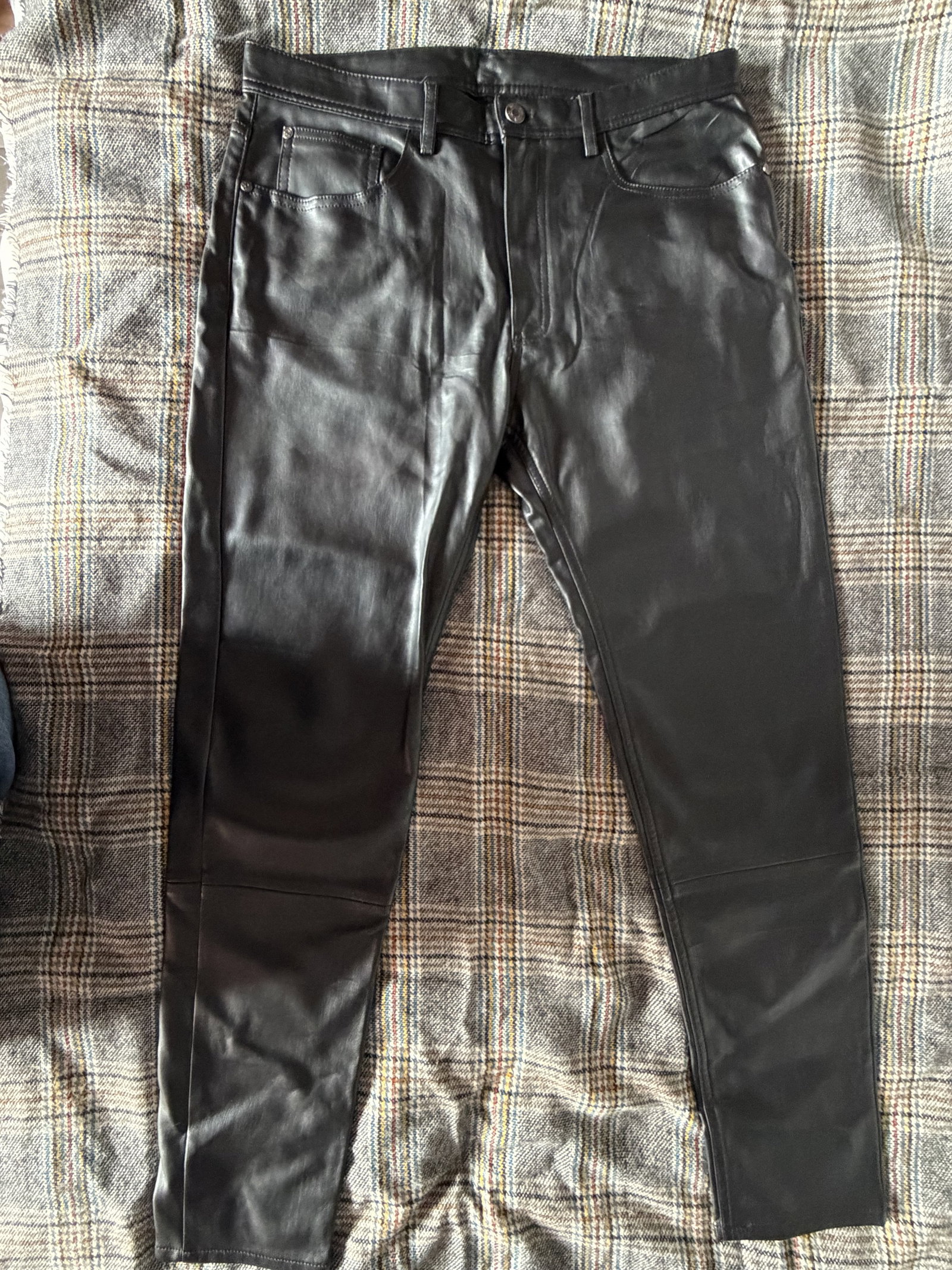 Pantalón Zara