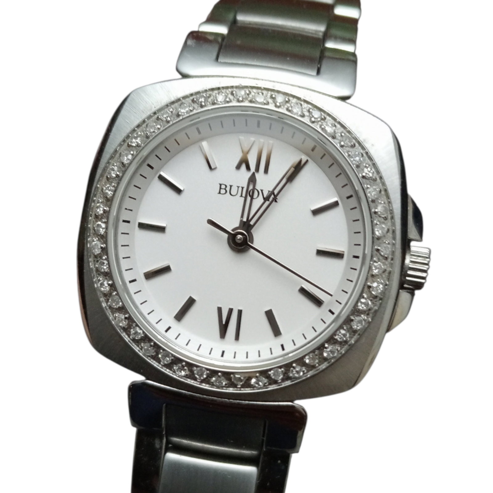Reloj Bulova 46 Diamantes Hermoso