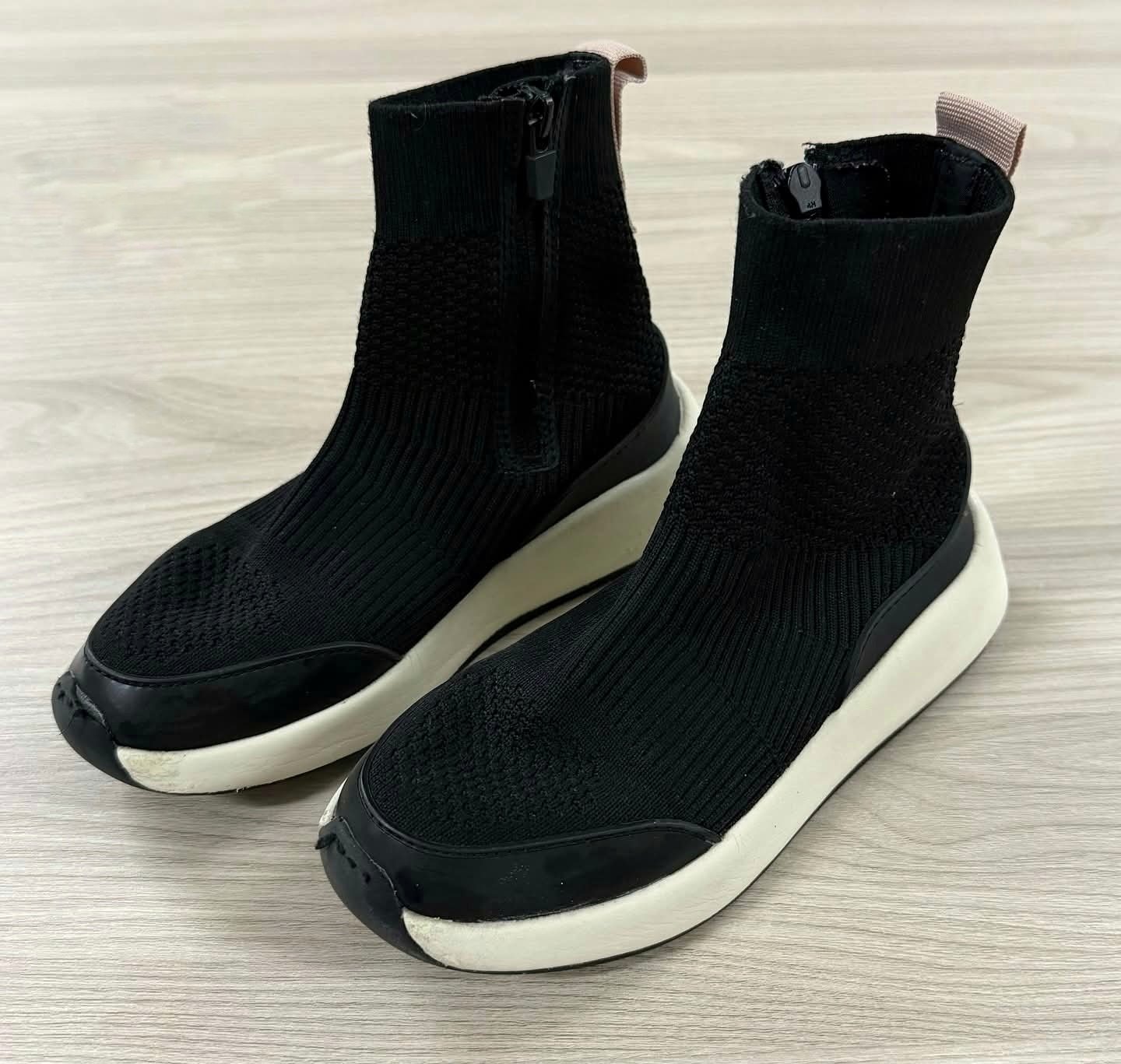 Tenis tipo calcetín Zara nuevos con etiqueta Talla 38