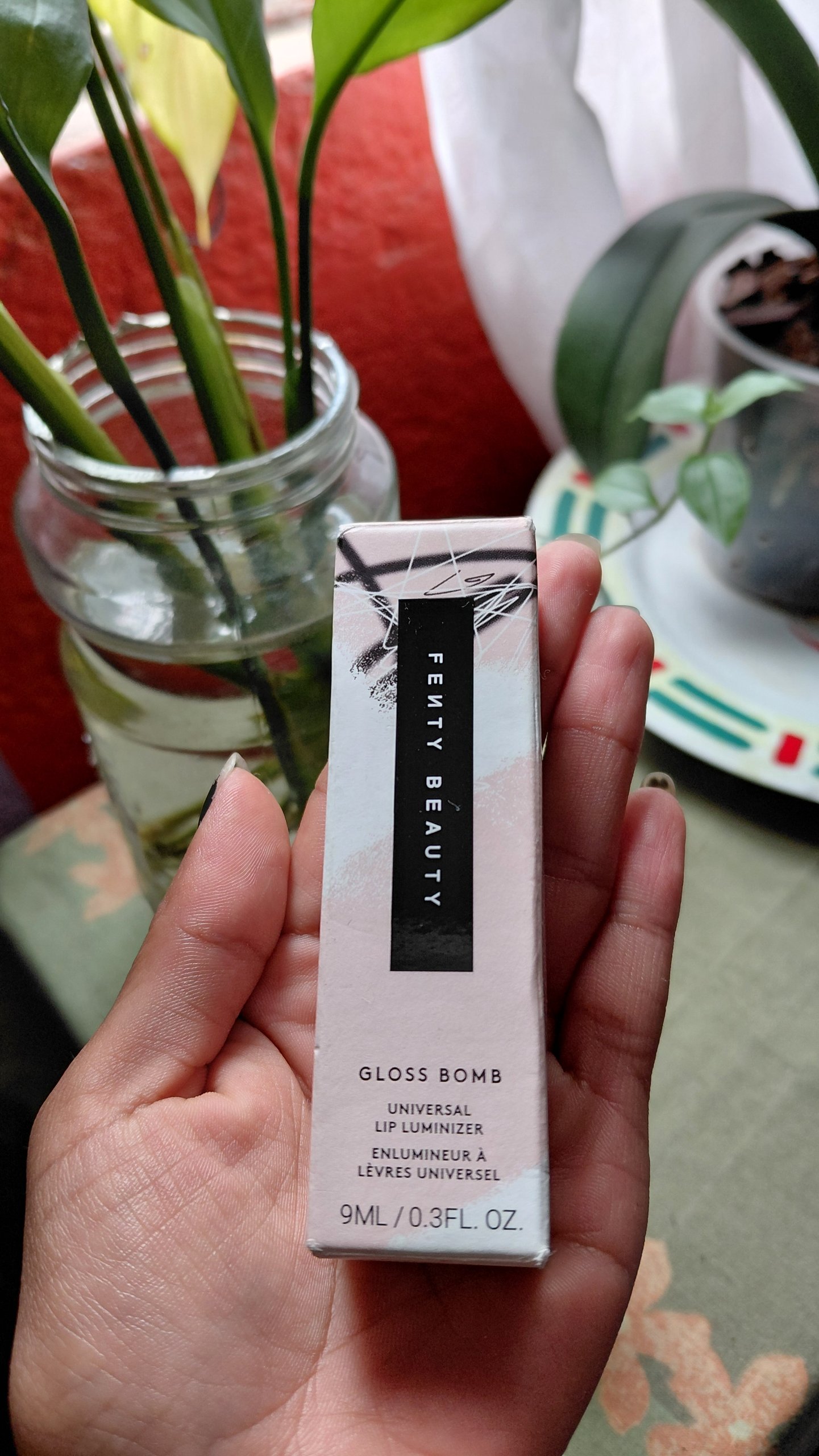 Labial Fenty Beauty Gloss Bomb - Fenty Glow 01 - Nuevo