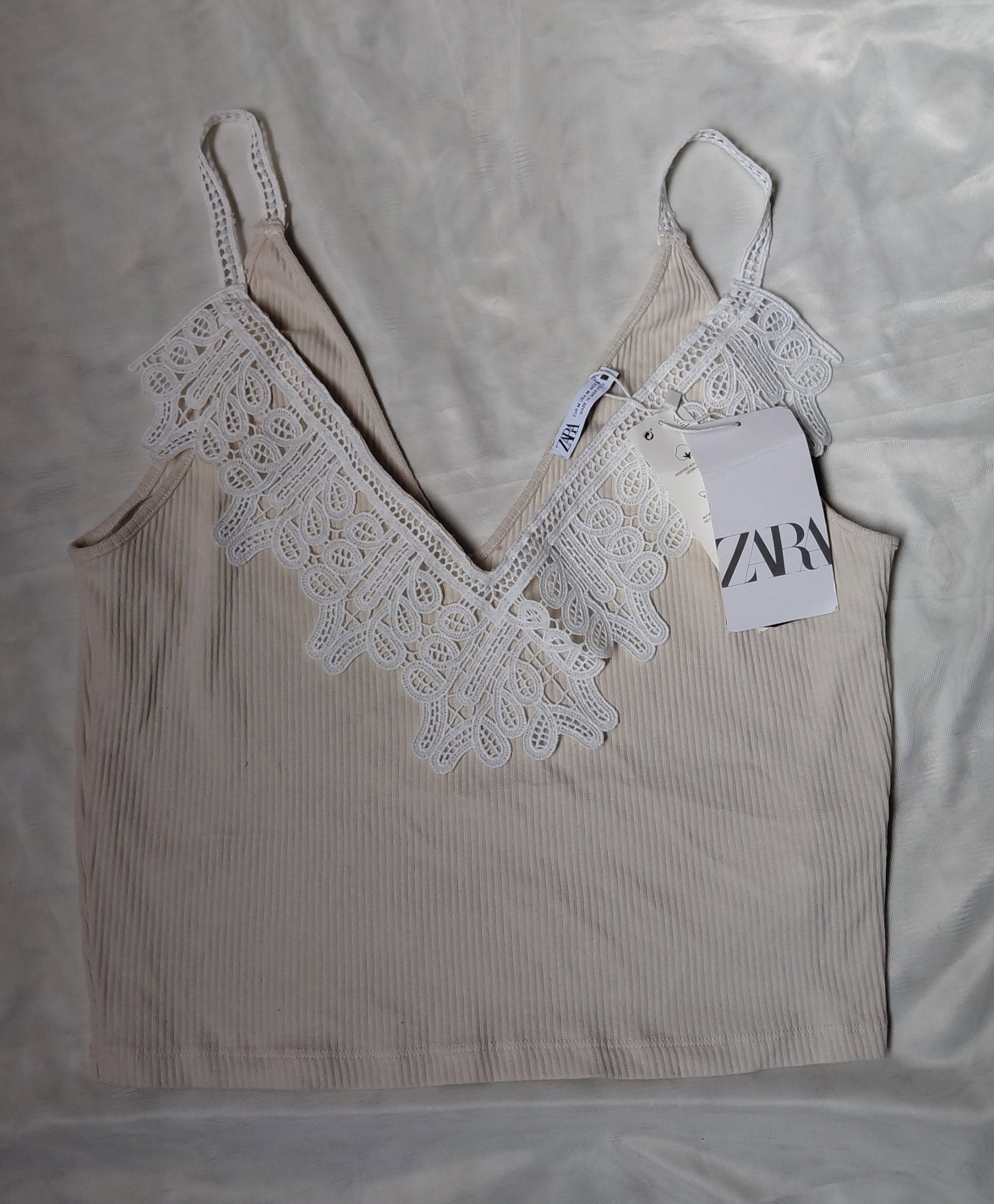 Blusa de Tirantes Zara Beige Nueva con Etiqueta