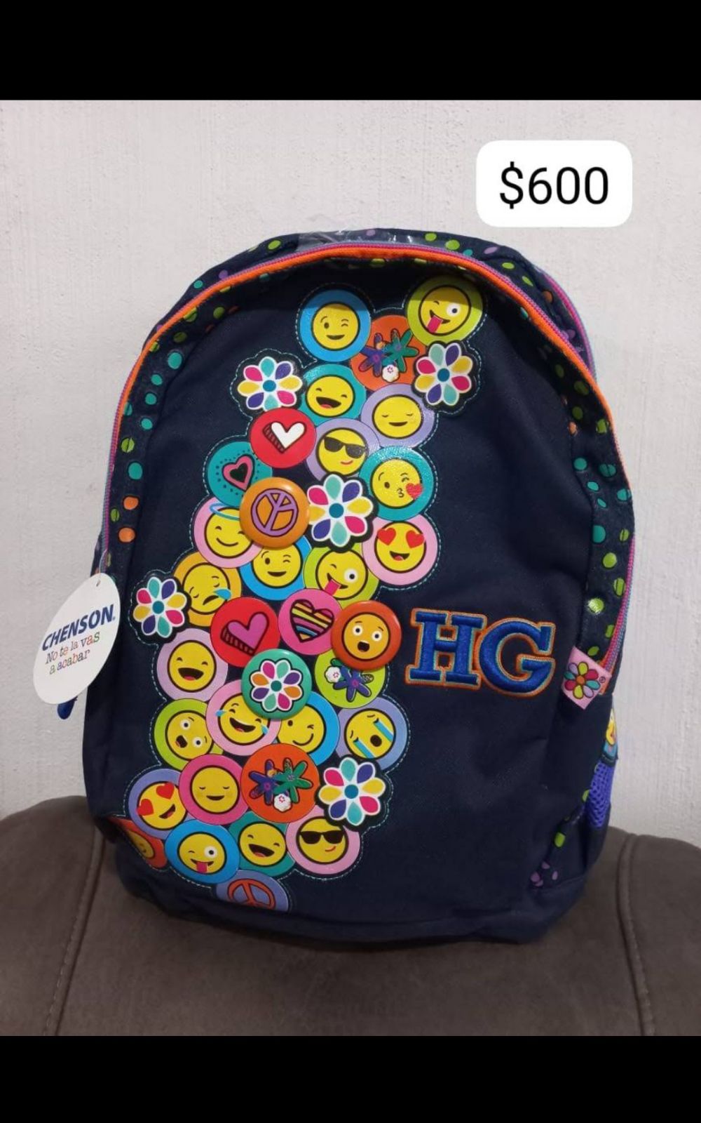 Mochila Chenson con emojis coloridos
