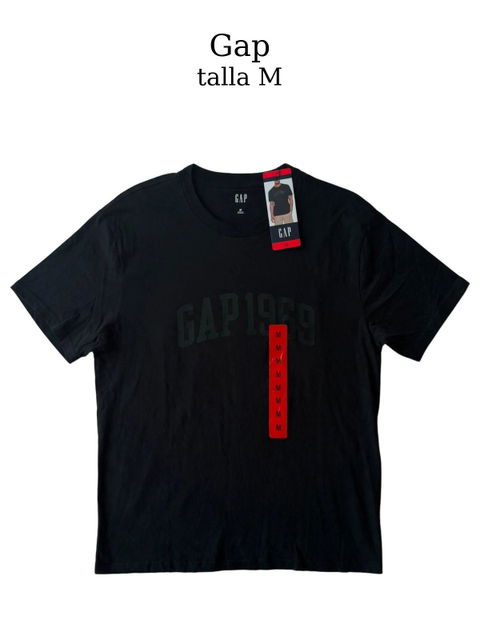 Playera Gap talla M - Nueva con etiqueta