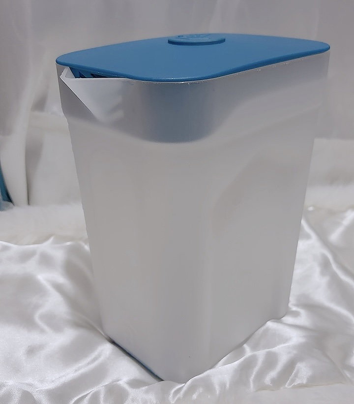 Jarra ergonómica de 4 Litros nueva 