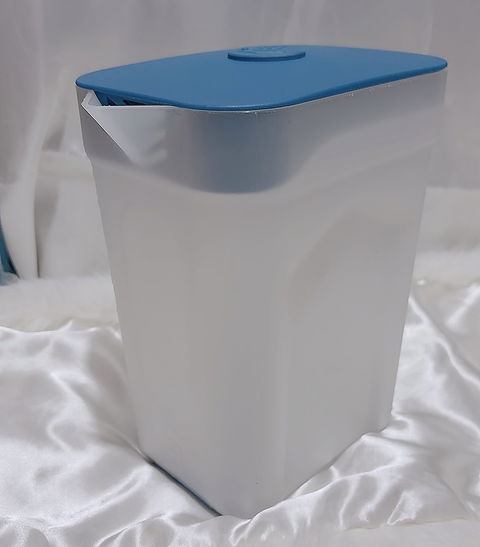 Jarra ergonómica de 4 Litros nueva