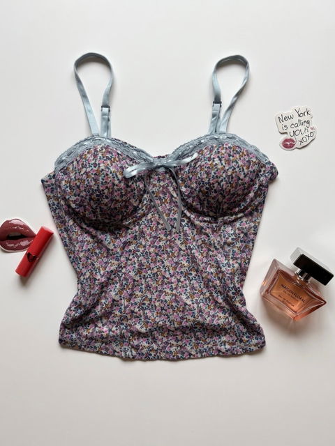 Corset con copas de No Boundaries 💐