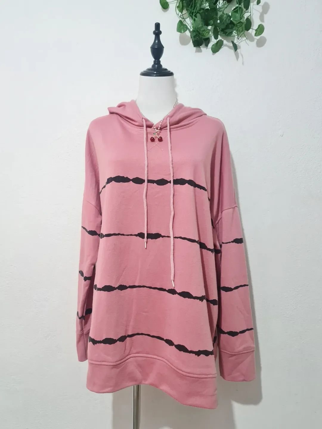 Sudadera Rosa con Gorro Talla L-XL Nueva