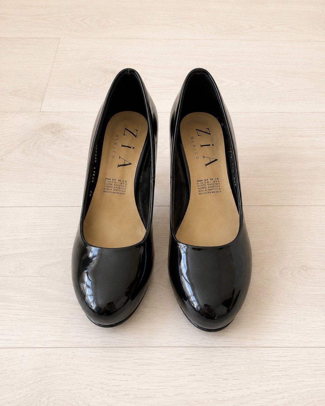 Zapatillas de charol 