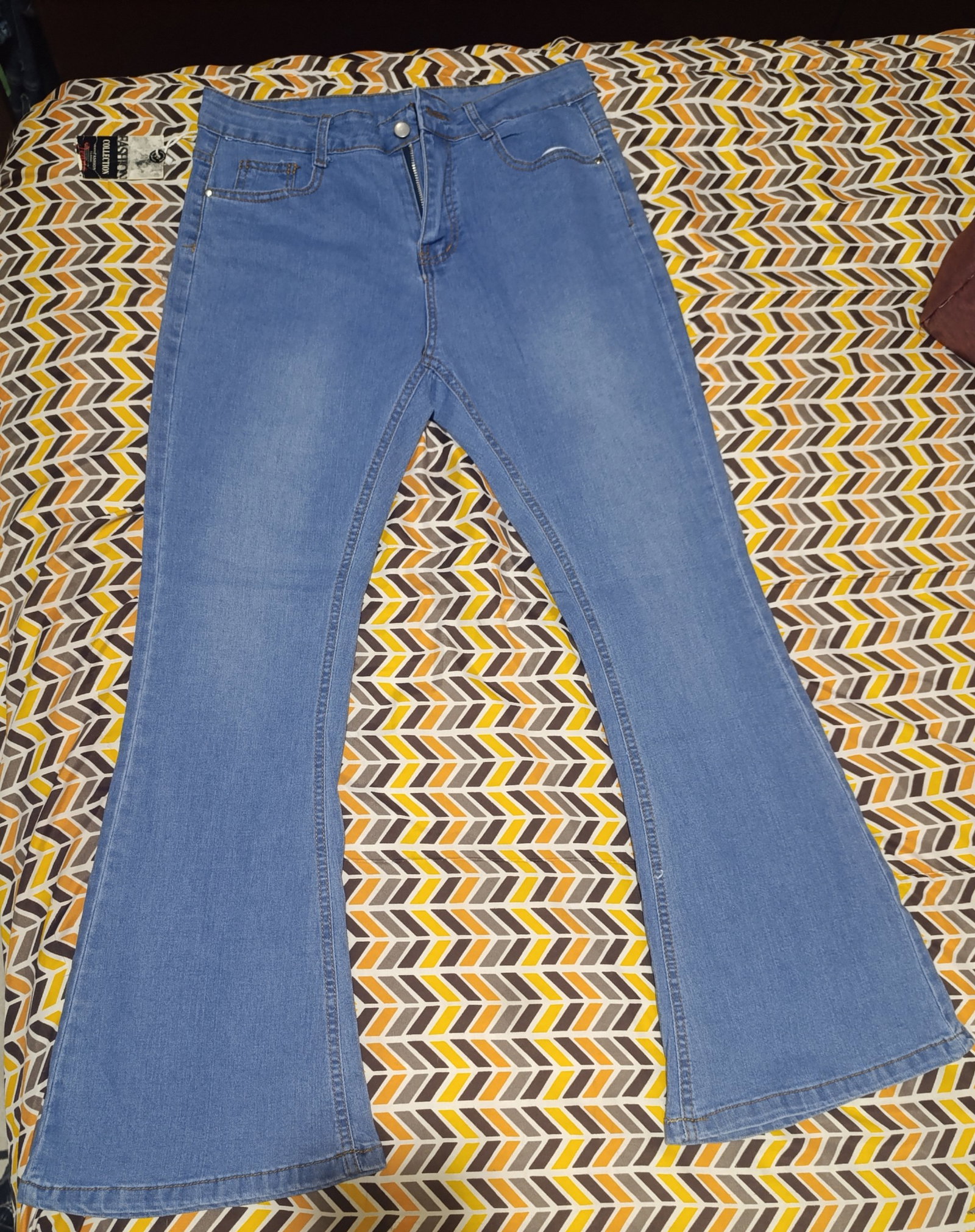 Pantalón de mezclilla nuevo