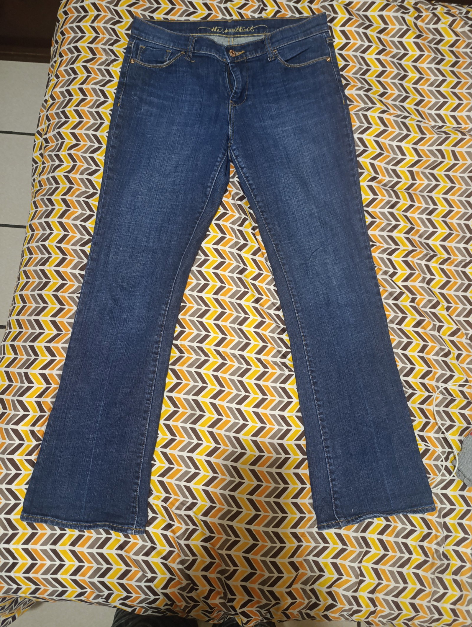 Pantalones acampanados 