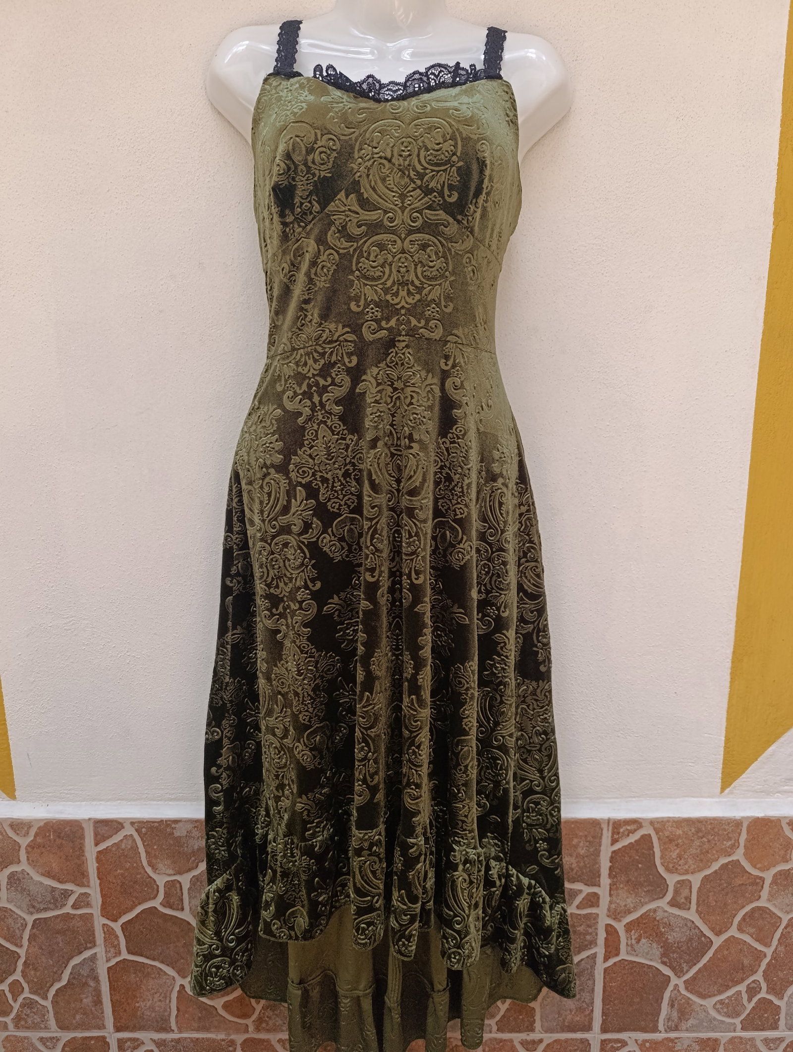 Vestido largo de terciopelo verde