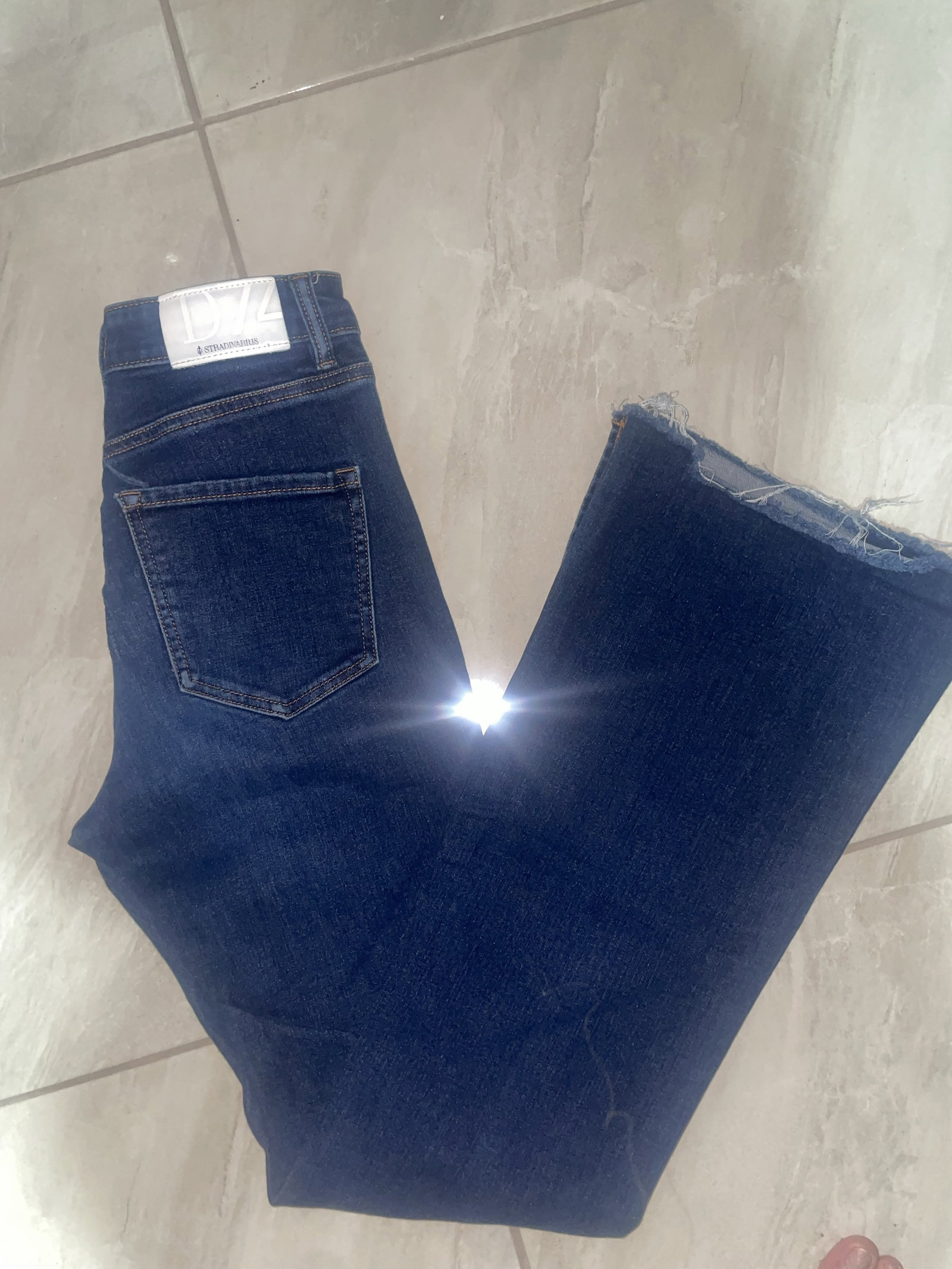 Jeans acampanados Stradivarius 